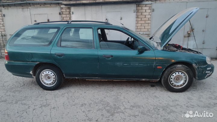 Ford Mondeo 1.6 МТ, 1997, 200 000 км