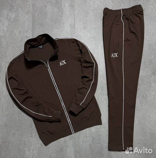Костюмы для спорта Armani удобные