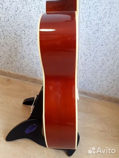 Новая гитара Oscar Shmidt, с чехлом