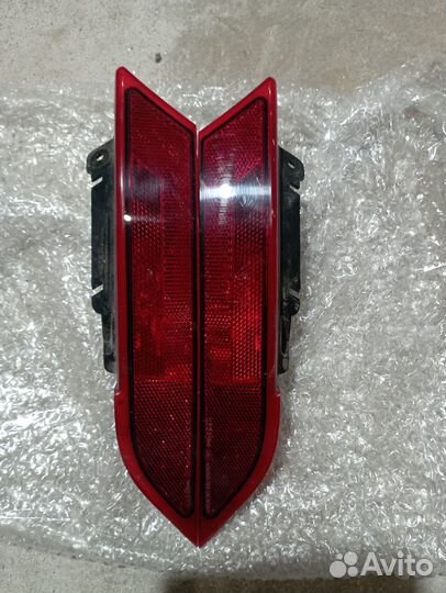 Фонарь в задний бампер Лэнд Ровер Дискавери 2018 г