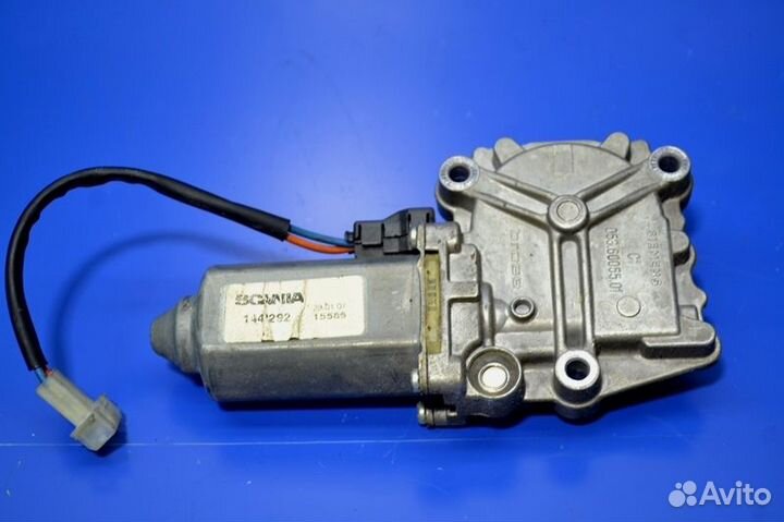 Моторчик стеклоподъёмника, левый scania R-series