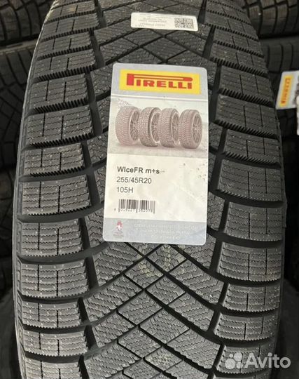 Pirelli Ice Zero FR 255/45 R20