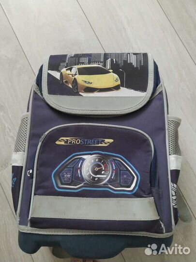 Школьный рюкзак