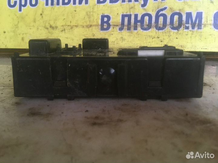 Блок комфорта Nissan Tiida