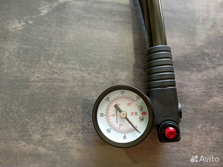 Насос для вилок и амортизаторов