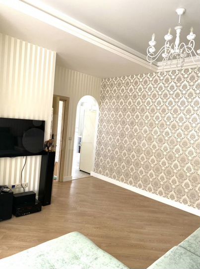 2-к. квартира, 67 м², 4/4 эт.