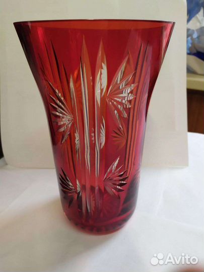 Ваза для цветов большая рубиновое стекло