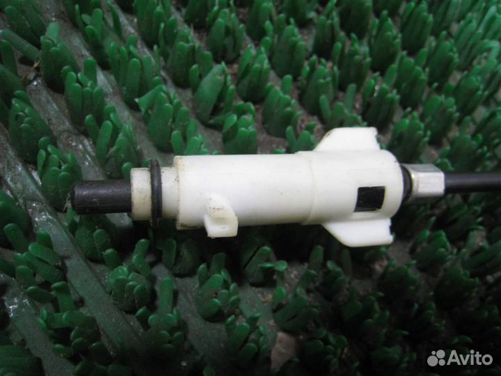 Трос лючка бензобака Lexus RX300 (MCU15) 2002