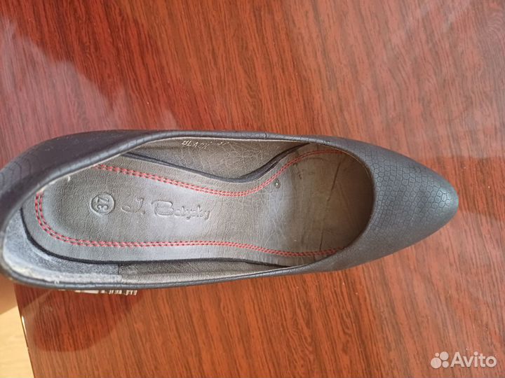 Туфли женские (приобретены в Праге)