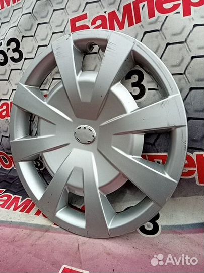 Колпак колеса Toyota Avensis