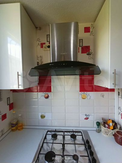 3-к. квартира, 50 м², 1/5 эт.