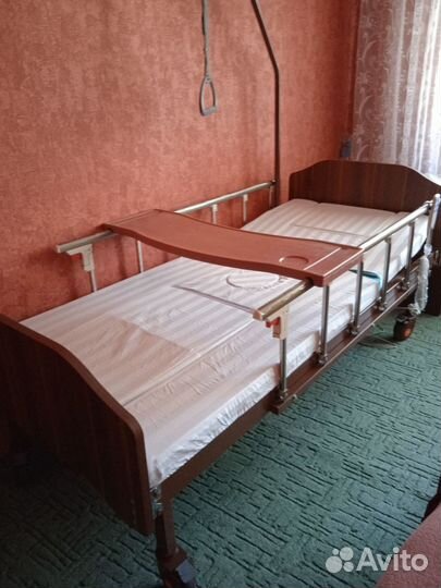 Медицинская кровать с электроприводом Мед-Мос YG-2