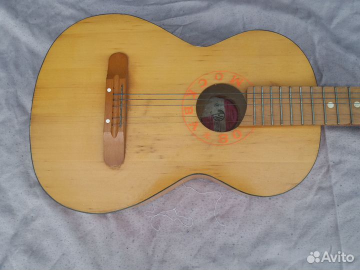 Капсула времени гитара семиструнная Олимпиады 80