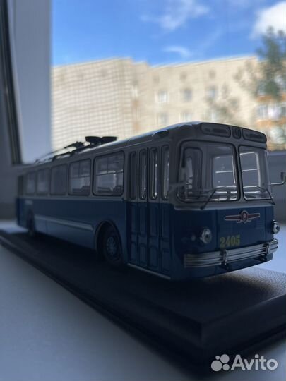 Модель троллейбуса зиу-5 classic BUS 1:43
