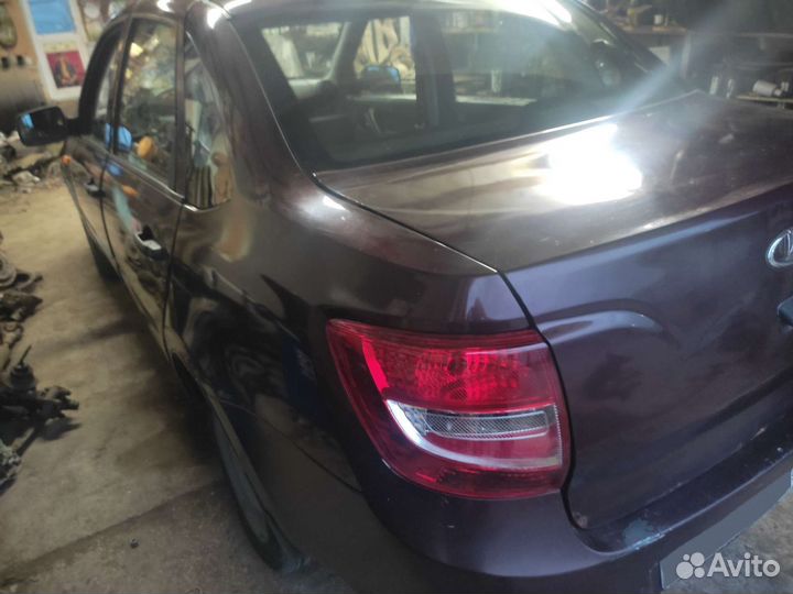 LADA Granta 1.6 МТ, 2013, 180 000 км