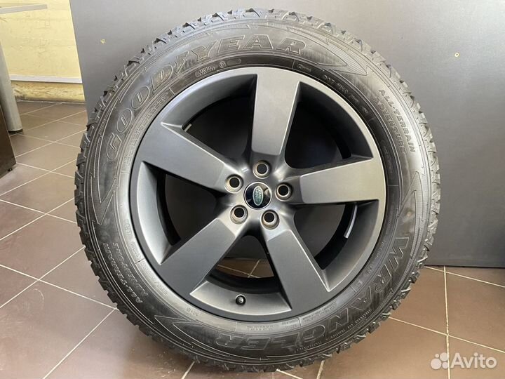 Оригинальное колесо Land Rover Defender L663 R20