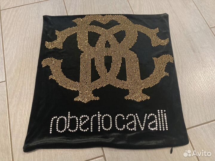 Велюровая наволочка в стразах