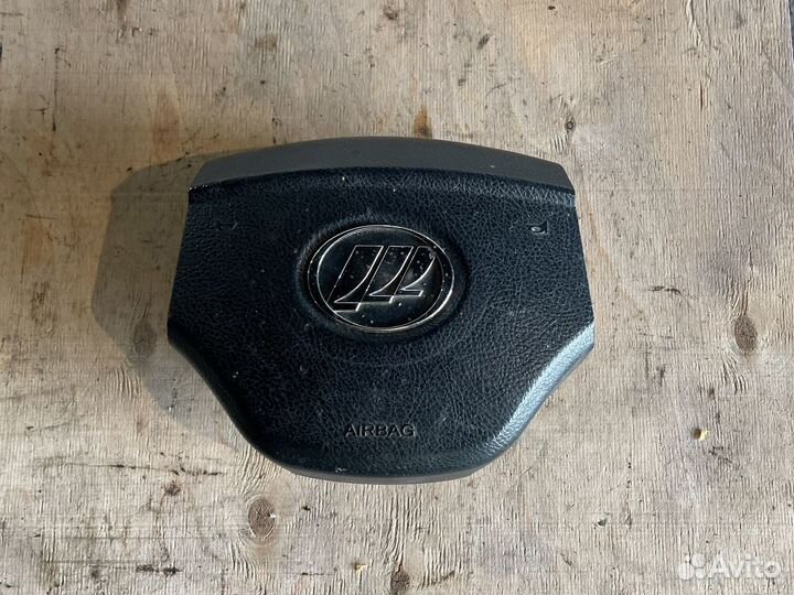 Подушка безопасности в рулевое колесо solano 620