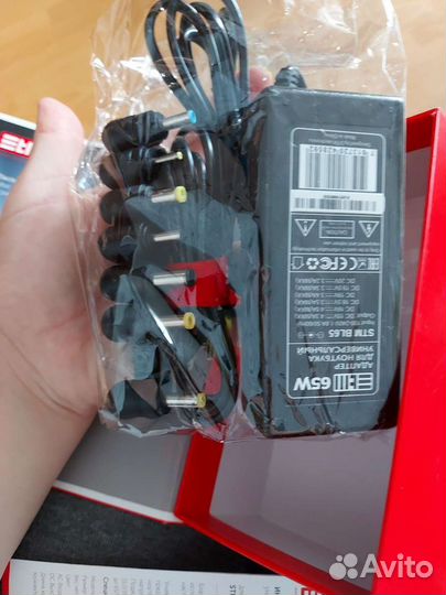 Сетевой адаптер для ноутбуков. Адаптер STM BL65