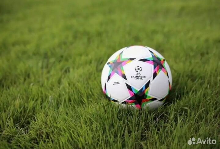 Футбольный мяч adidas лига чемпионов 22/23