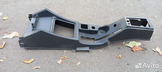 Консоль между сидений LADA Приора