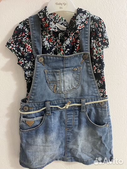 Джинсовый комбинезон с очень красивой блузкой