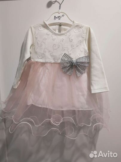 Платье для девочки нарядное 68 новое