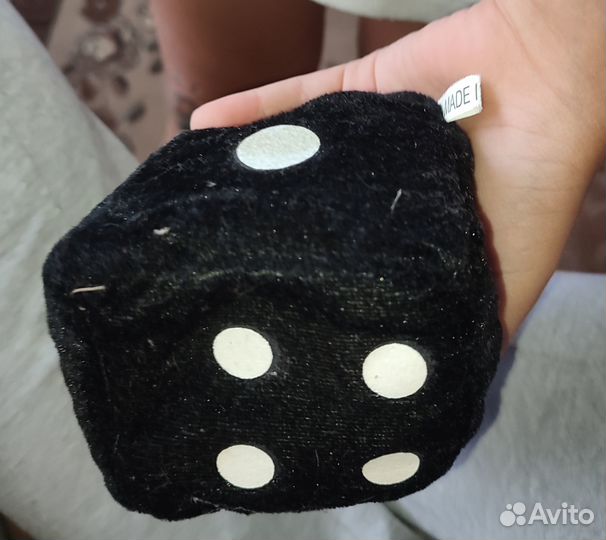 Игрушечный кубик