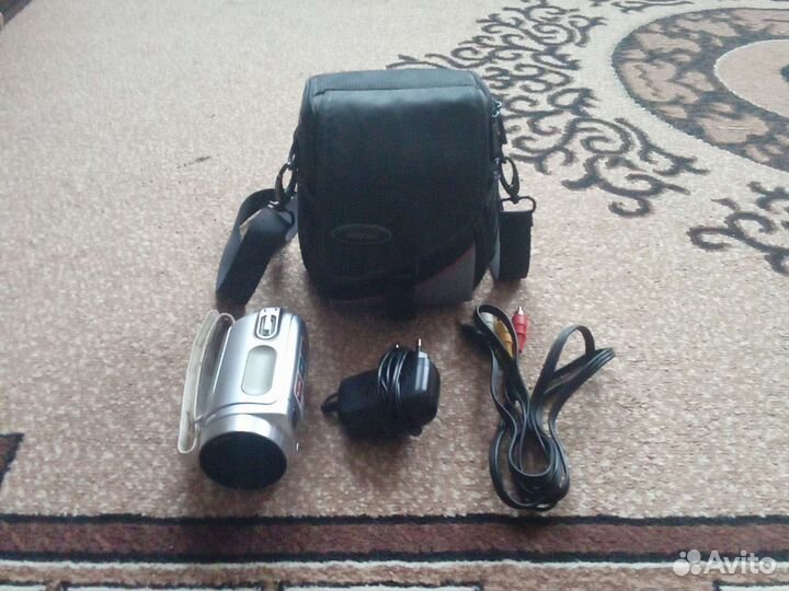 Видеокамера Samsung SMX-F30