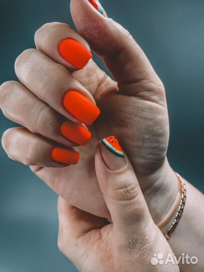 Маникюр педикюр