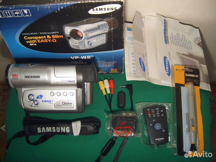 Видеокамера Samsung VP-W87