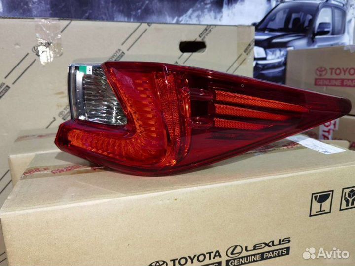 Фонарь в крыло правый Lexus Rc