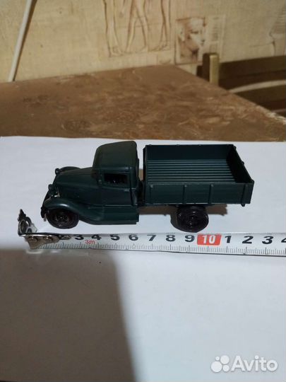 Машинка, моделька