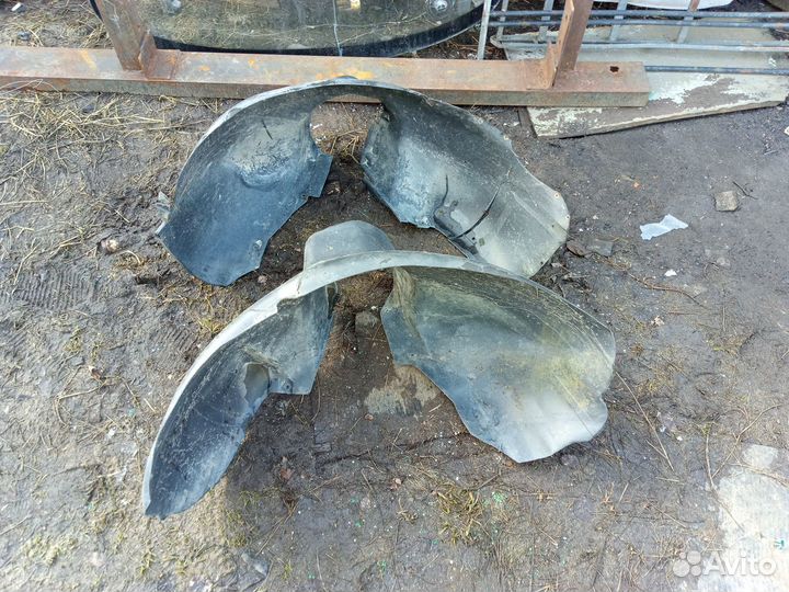 Подкрылки передние fiat albea