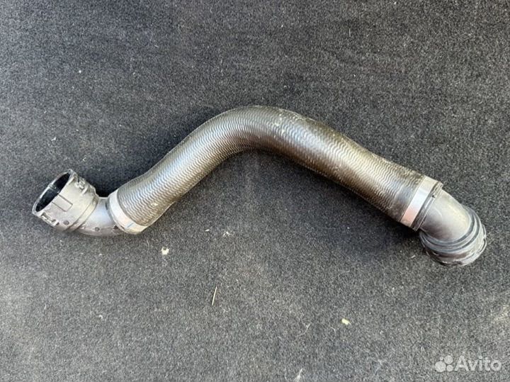 Патрубок системы охлаждения Mercedes w205 274