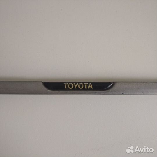 Японская JDM рамка для номера Toyota металлическая
