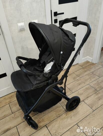 Новая прогулочная коляска Happy Baby Avery