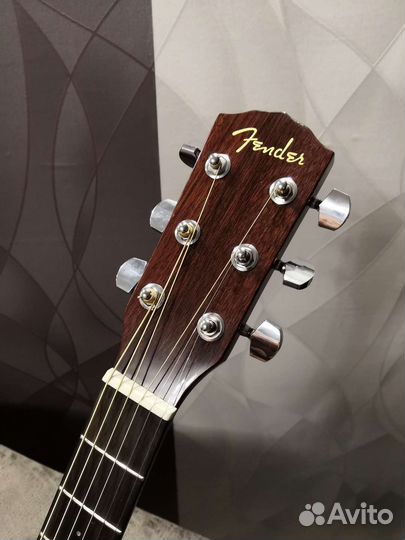 Акустическая гитара