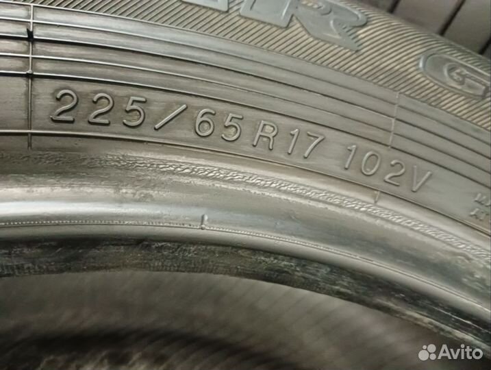 Yokohama Geolandar G98 225/65 R17 102V