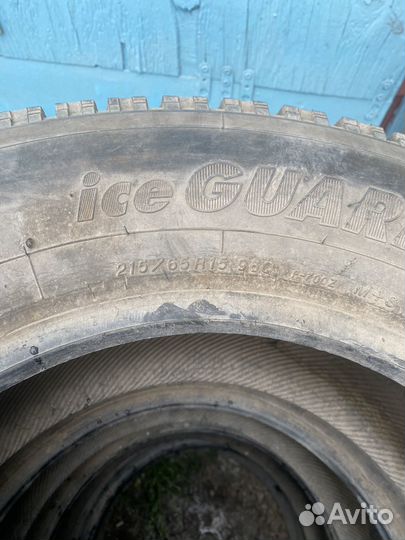 Yokohama Ice Guard F700Z 215/65 R15