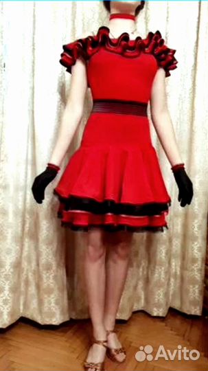 2 Платья для спортивно-бальных танцев Ю1 St & La