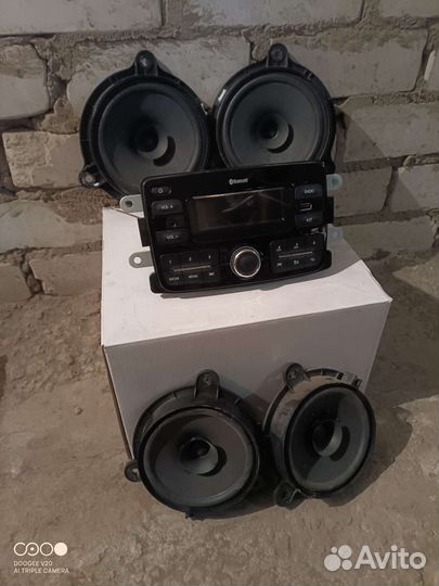 Магнитола с динамиками