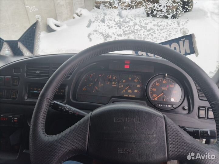 Бортовой грузовик Isuzu Giga CYZ52T, 1997