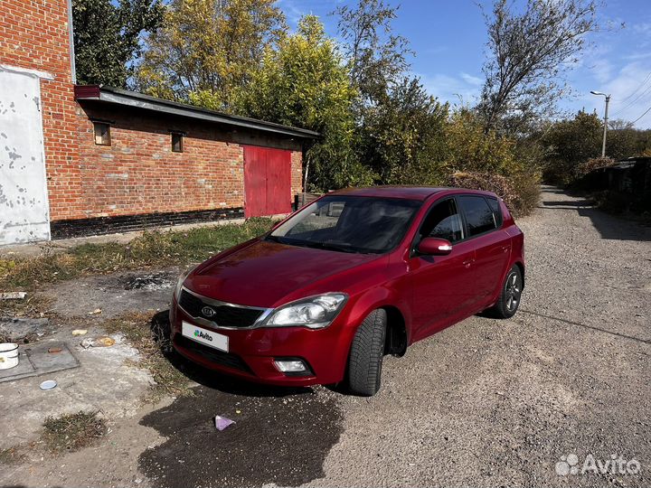Kia Ceed 2.0 AT, 2011, 243 000 км