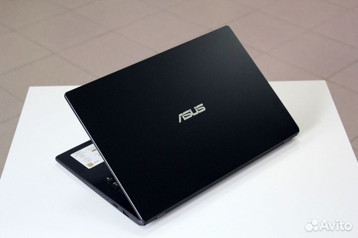 Ультрабук Asus SSD