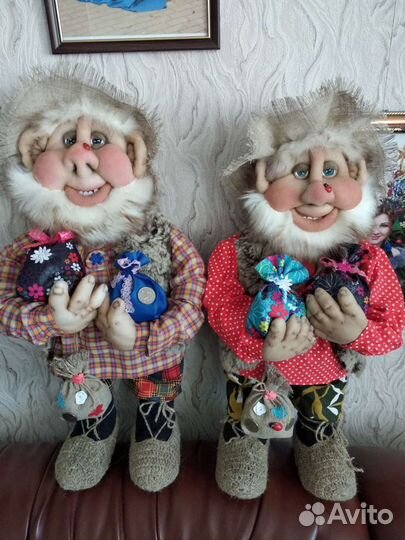 Домовые ручной работы