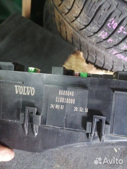 Блок предохранителей Volvo S40 B5244S 2009