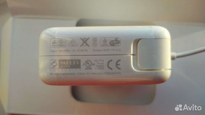 Apple magsafe power adapter 45w