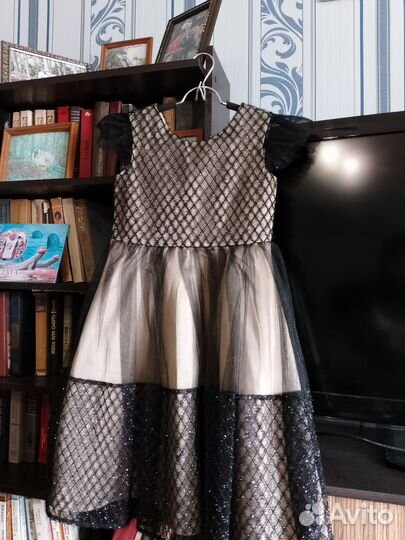 Вечернее платье