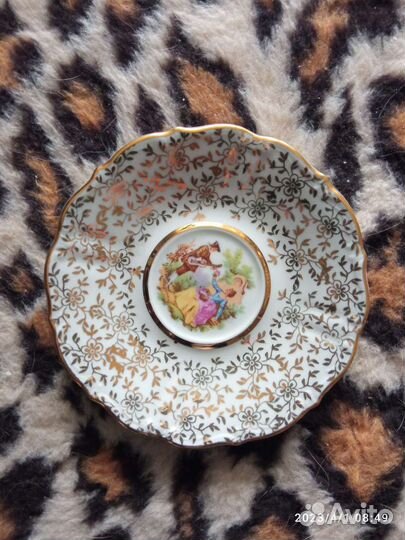 Старинное блюдце